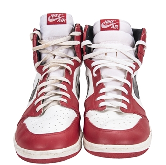 1985 Original Pair of Nike Air Jordan I Sneakers In Near Mint Condition In Rare Size 14
